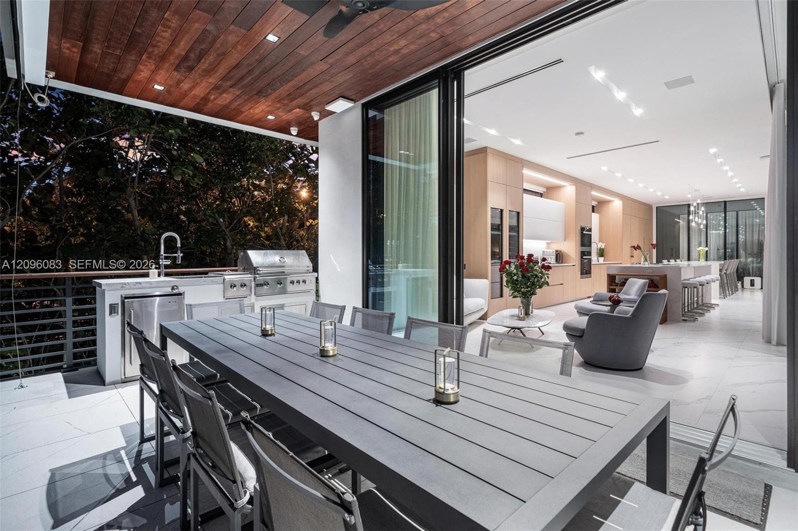 226 W Rivo Alto Dr photo 48