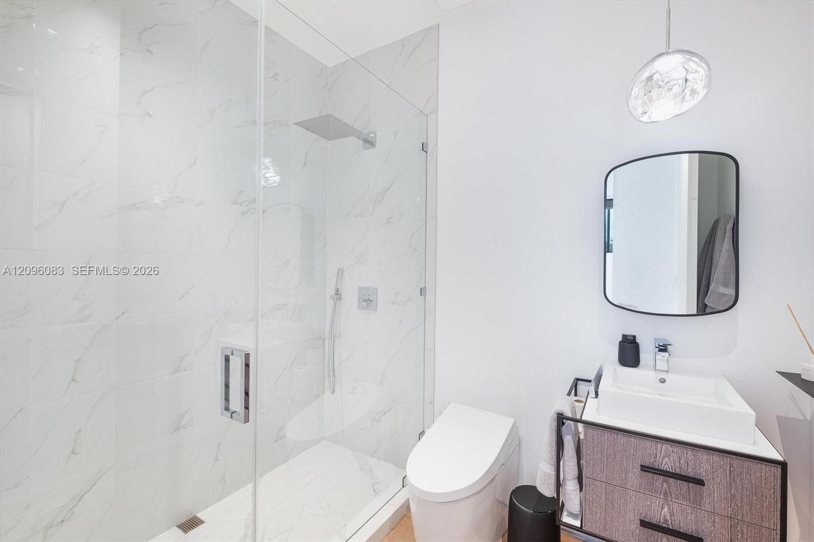 226 W Rivo Alto Dr photo 31