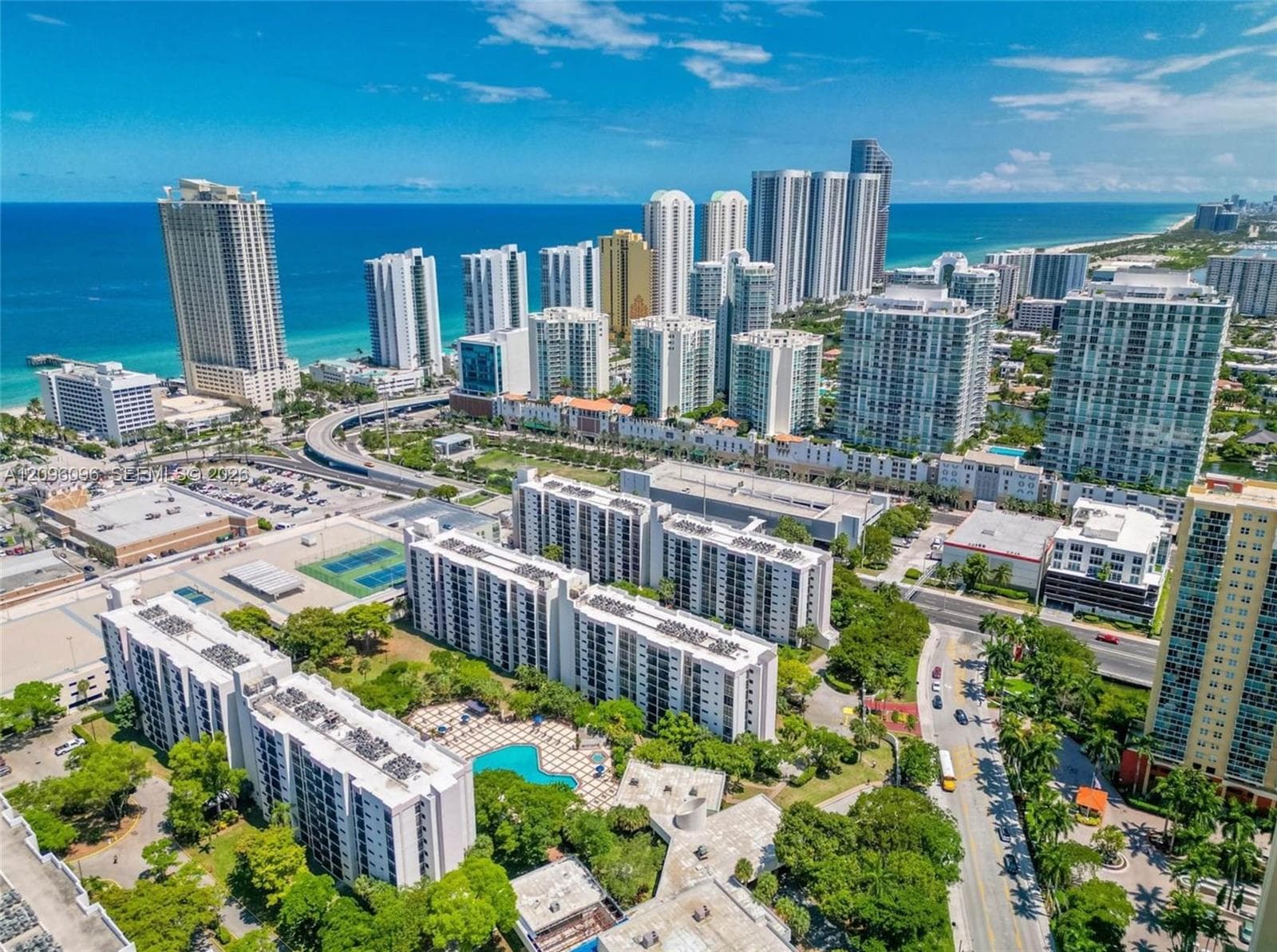 PLAZA OF AMERICAS CONDO P · #215 in Sunny Isles Beach - Photo 3