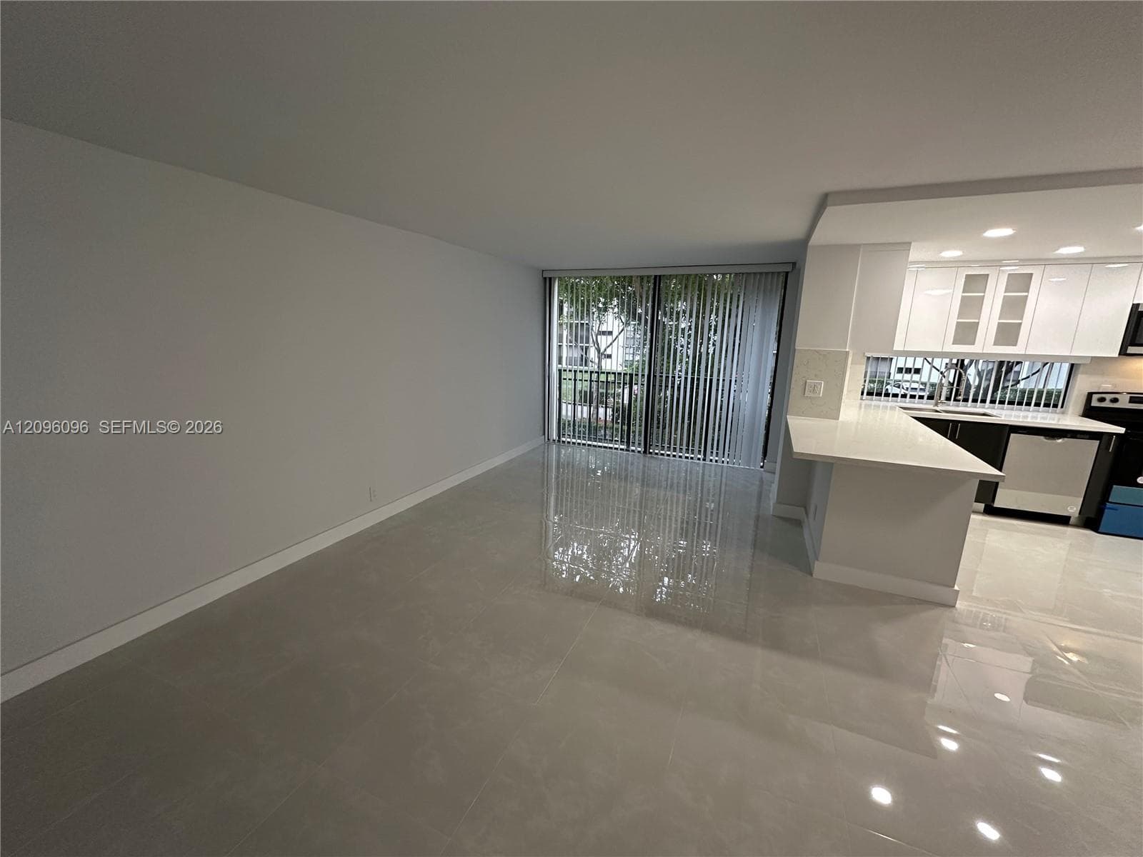 PLAZA OF AMERICAS CONDO P · #215 in Sunny Isles Beach - Photo 10