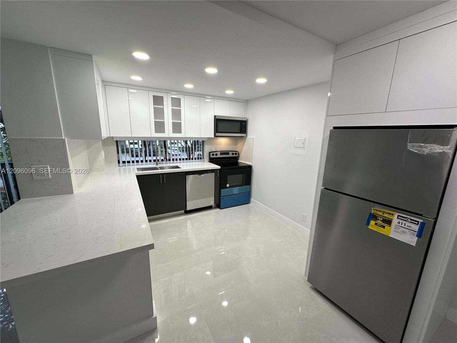 PLAZA OF AMERICAS CONDO P · #215 in Sunny Isles Beach - Photo 18