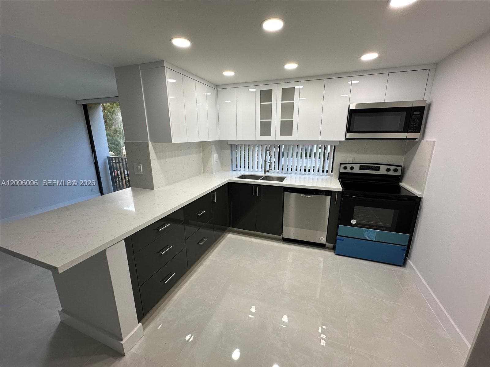 PLAZA OF AMERICAS CONDO P · #215 in Sunny Isles Beach - Photo 19