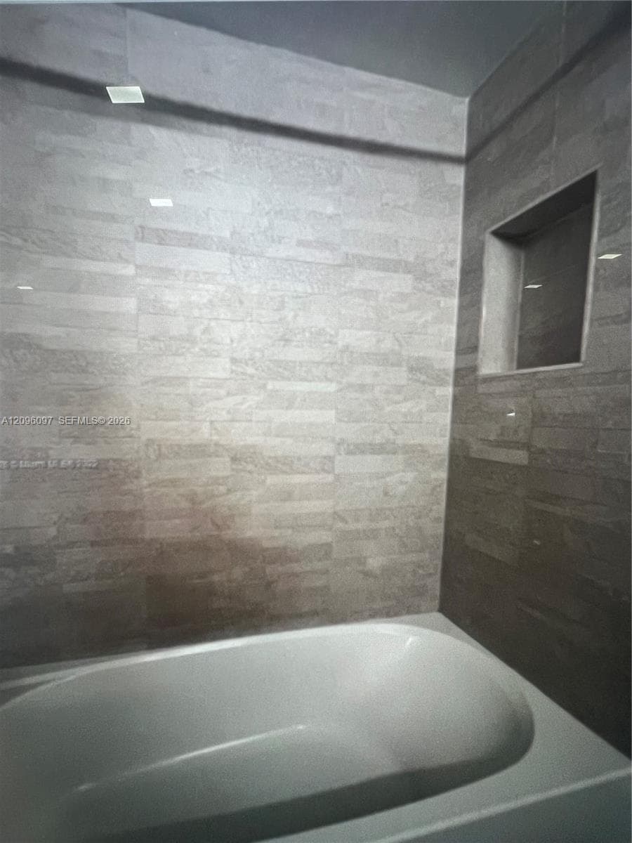 KEYSTONE BAY CONDO · #218 in North Miami - Photo 19