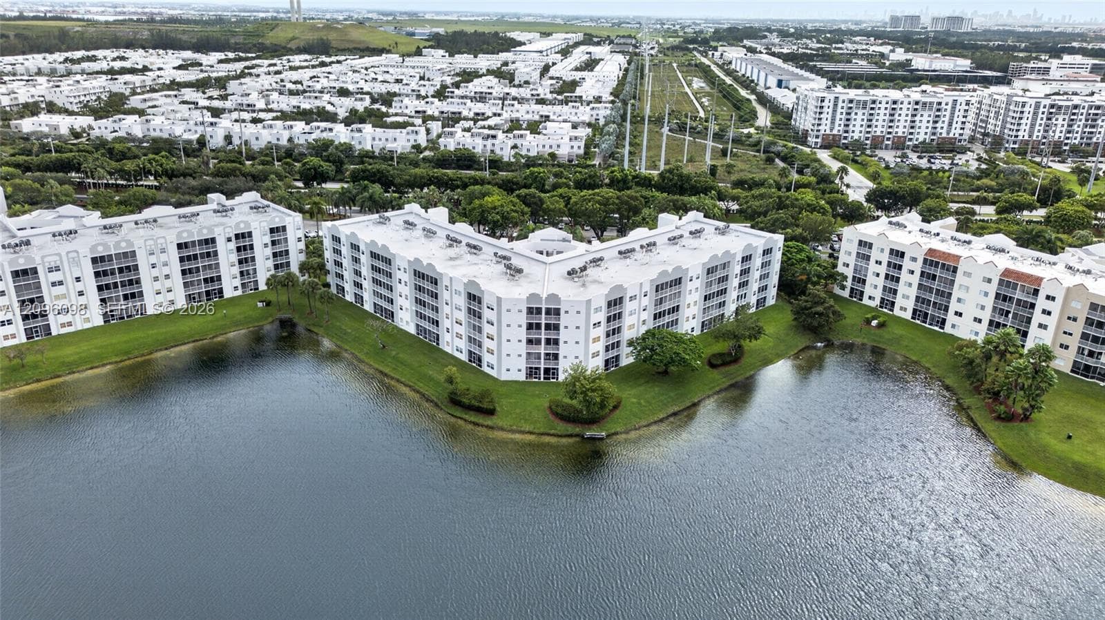 DORAL ISLES CAPTIVA · #102 in Doral - Photo 41