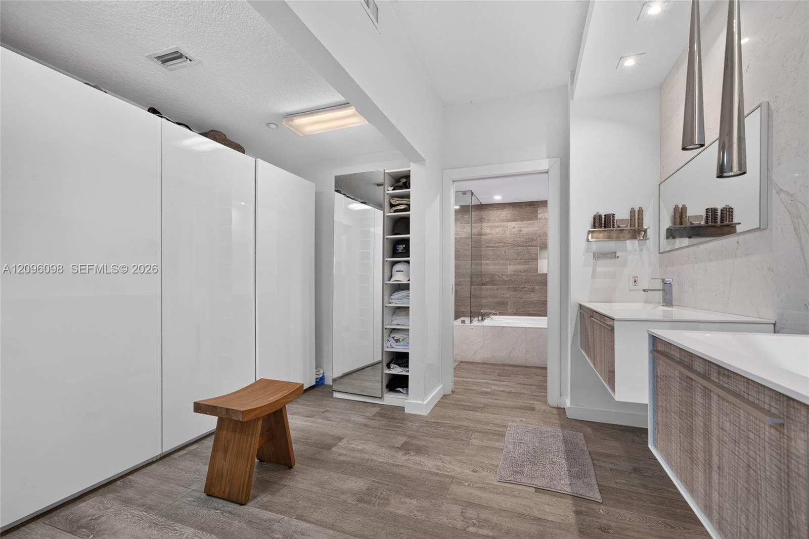 DORAL ISLES CAPTIVA · #102 in Doral - Photo 18