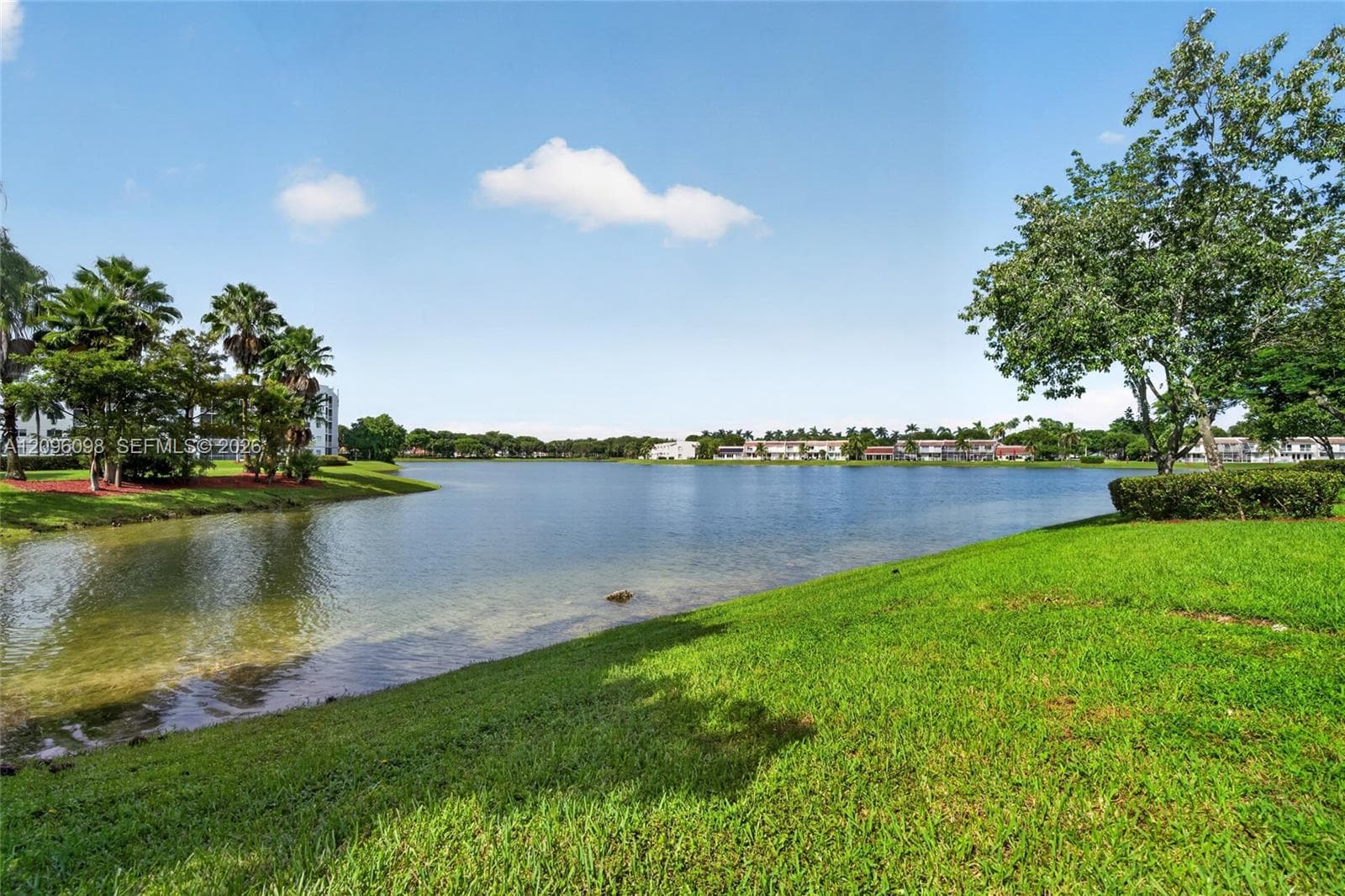 DORAL ISLES CAPTIVA · #102 in Doral - Photo 31