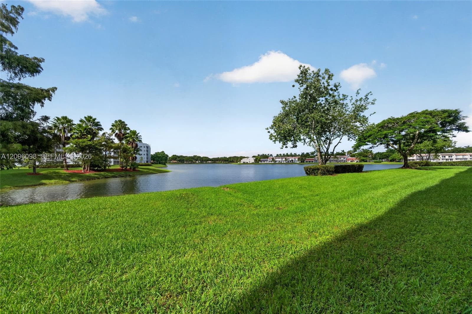 DORAL ISLES CAPTIVA · #102 in Doral - Photo 29