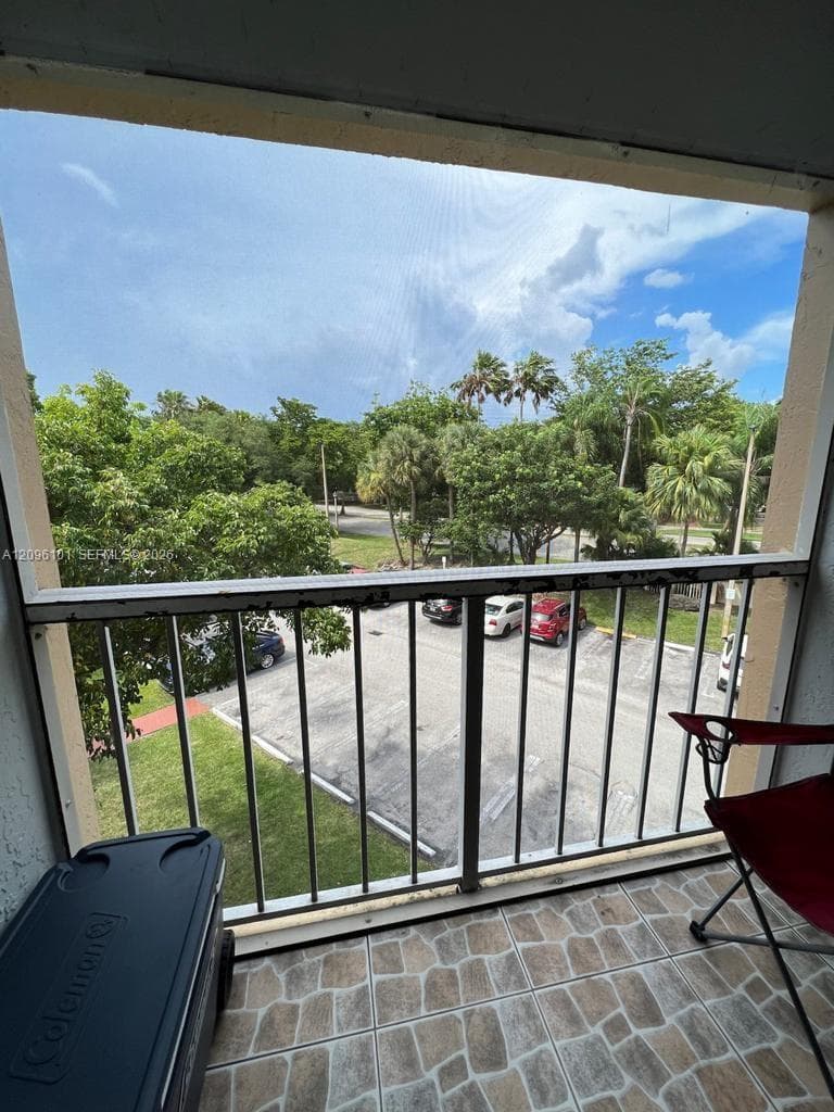 HAMMOCKS TRAILS CONDO · #703 in Miami - Photo 34