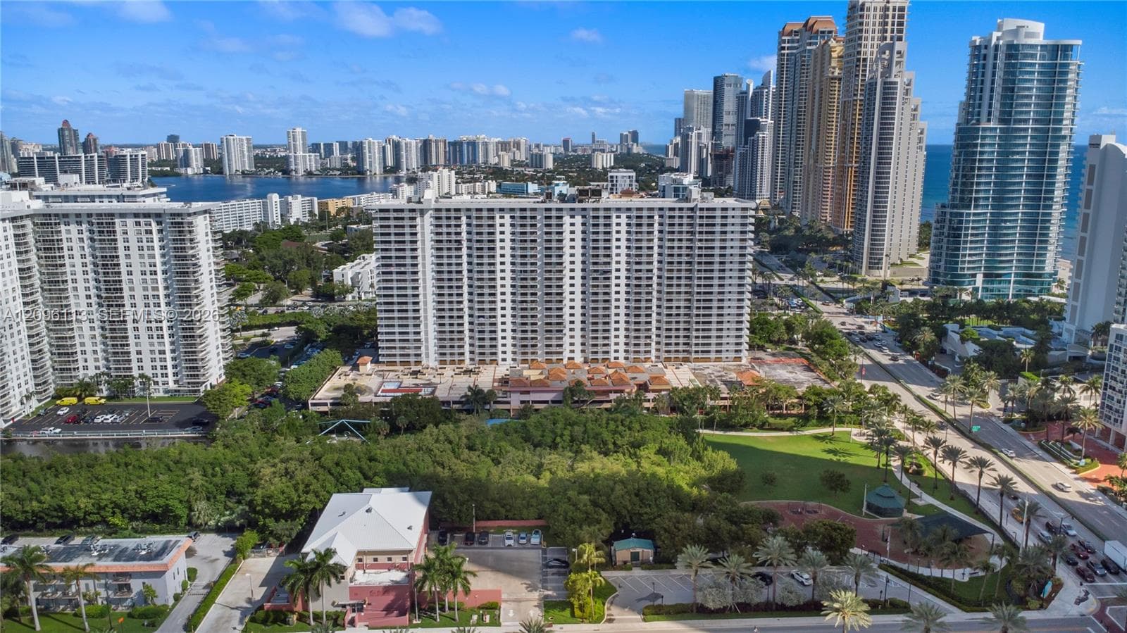 WINSTON TOWERS 600 CONDO · #1103 in Sunny Isles Beach - Photo 28