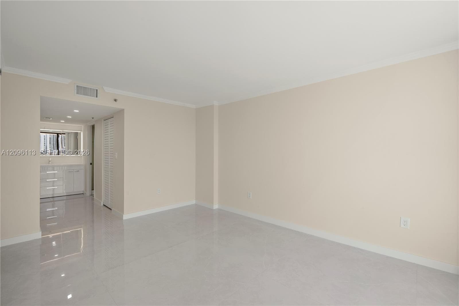 WINSTON TOWERS 600 CONDO · #1103 in Sunny Isles Beach - Photo 9