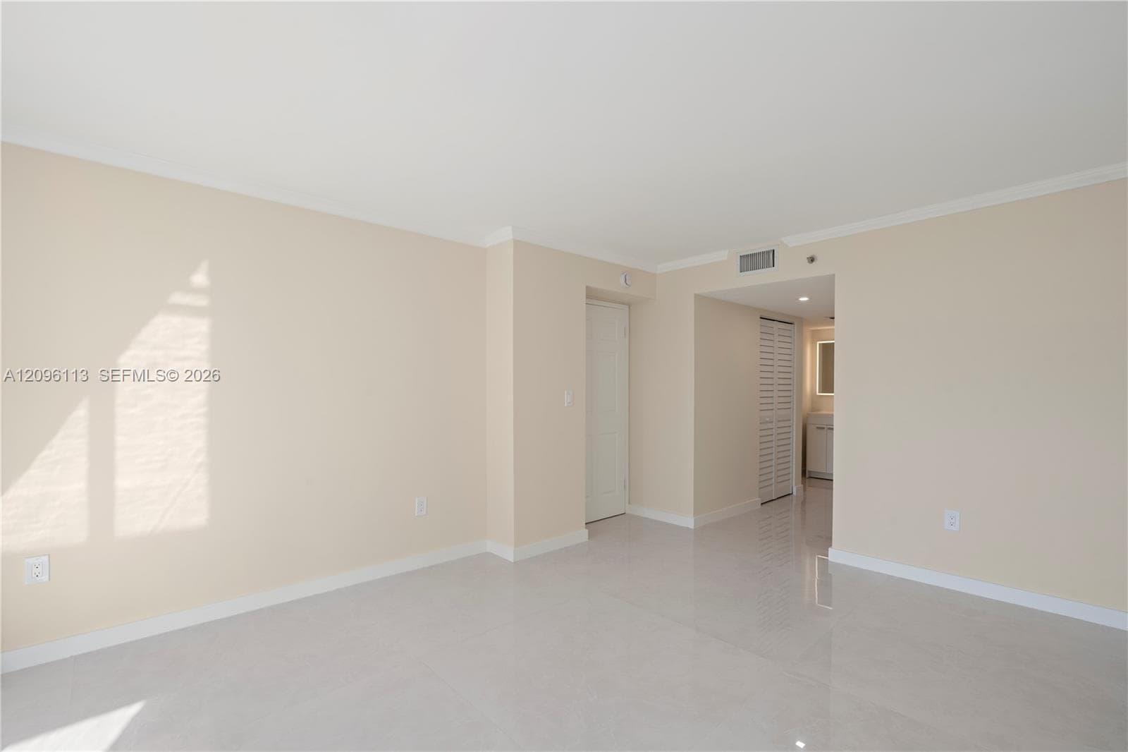 WINSTON TOWERS 600 CONDO · #1103 in Sunny Isles Beach - Photo 10
