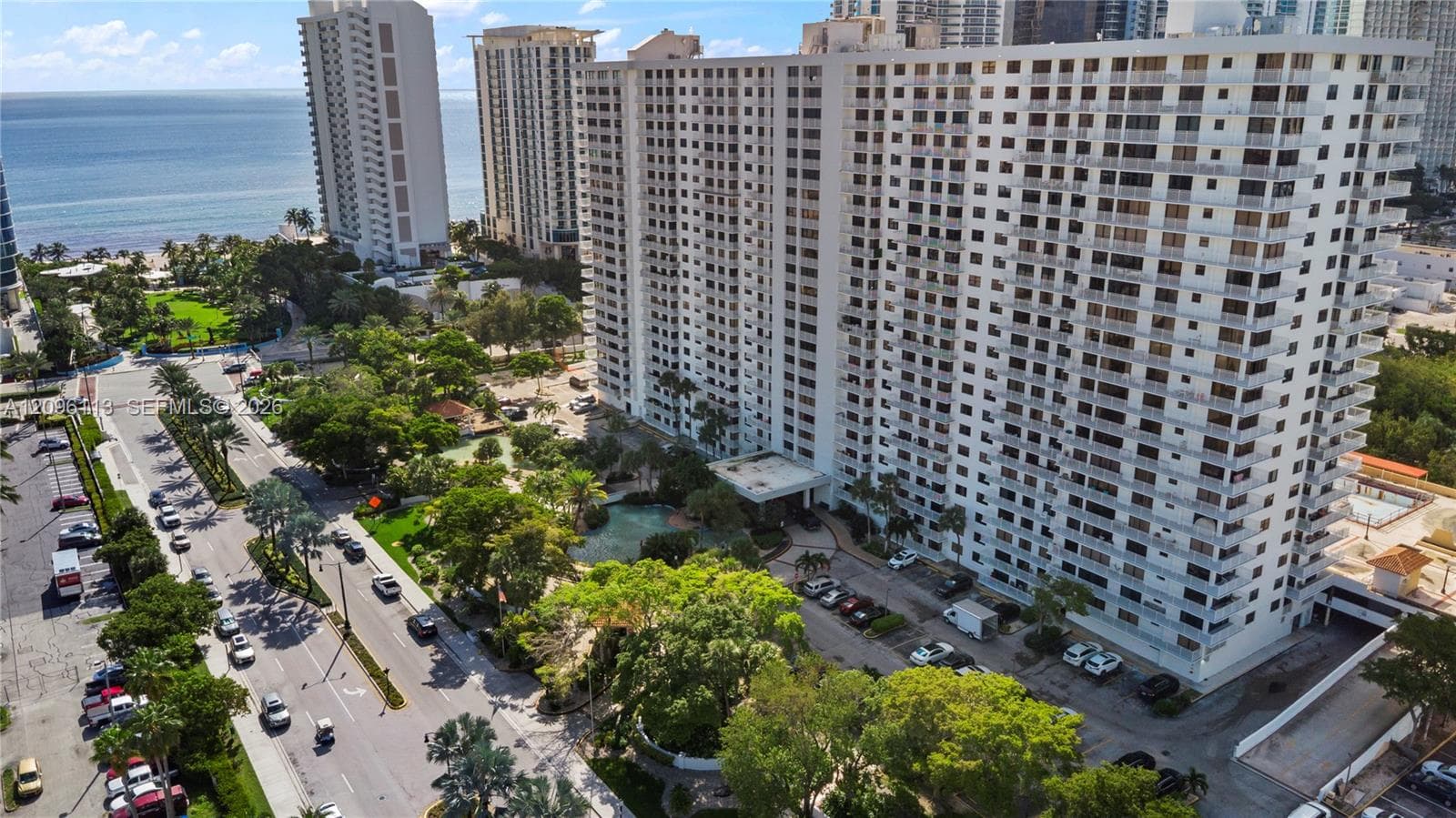 WINSTON TOWERS 600 CONDO · #1103 in Sunny Isles Beach - Photo 33