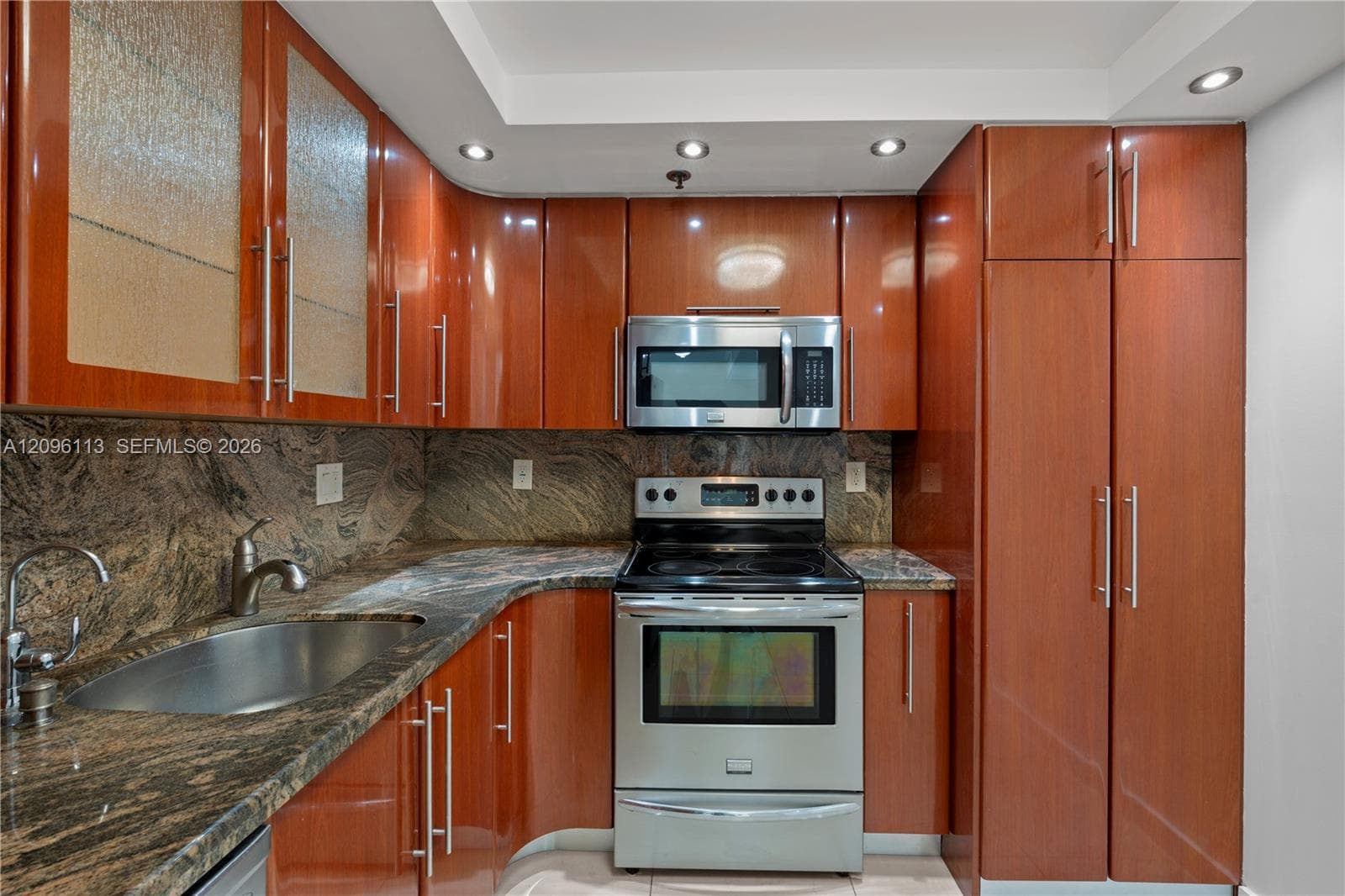 WINSTON TOWERS 600 CONDO · #1103 in Sunny Isles Beach - Photo 8