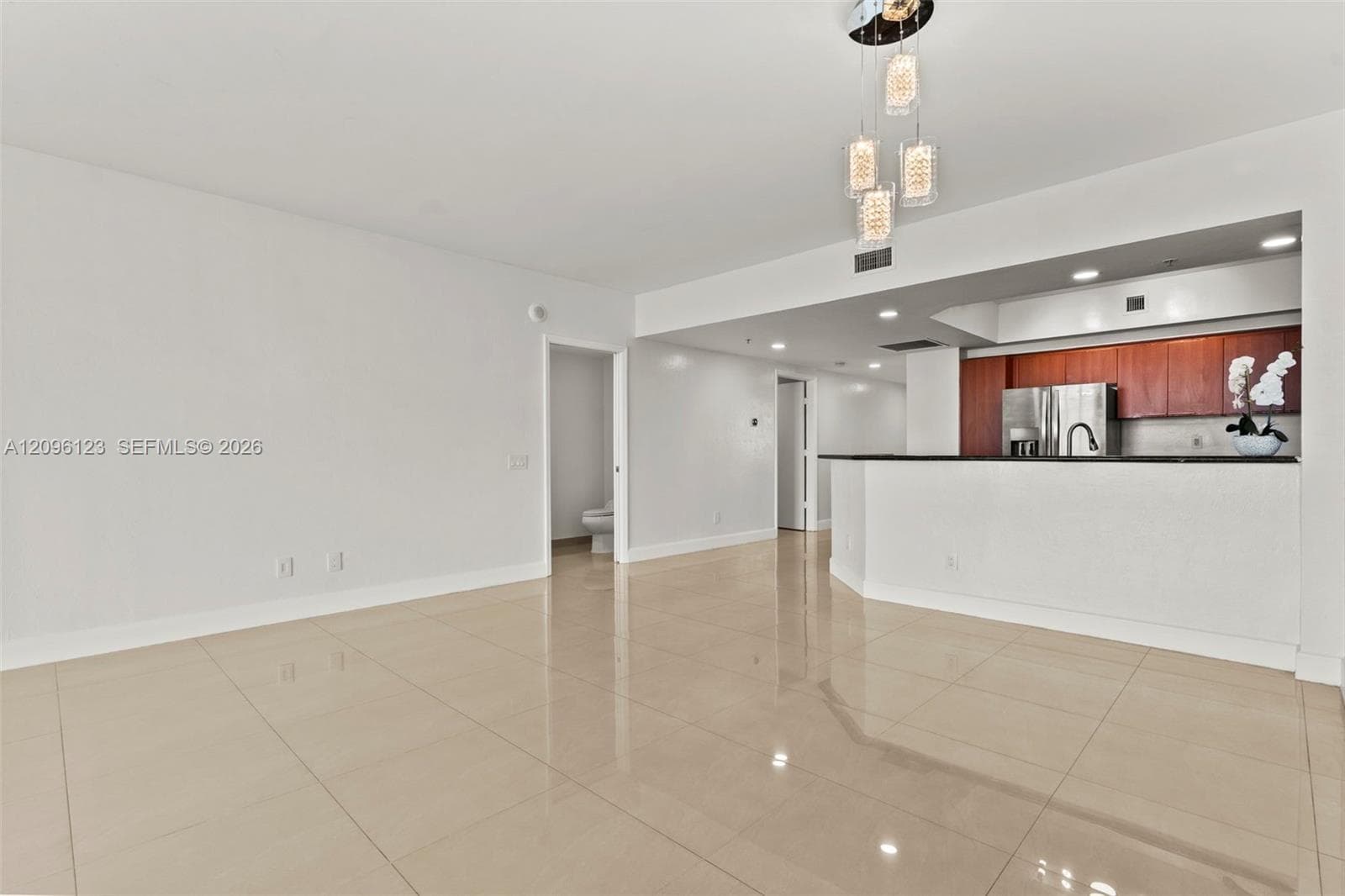 THE OAKS I CONDO · #2008 in North Miami - Photo 1