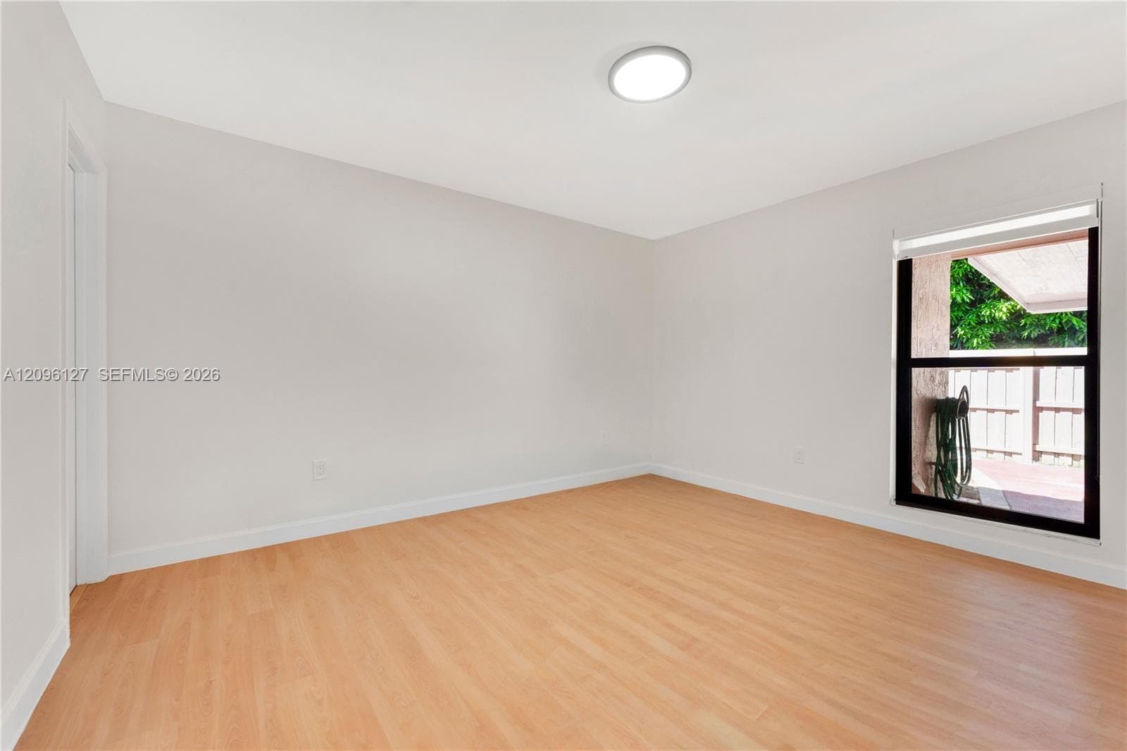 14725 SW 60th Ter photo 9