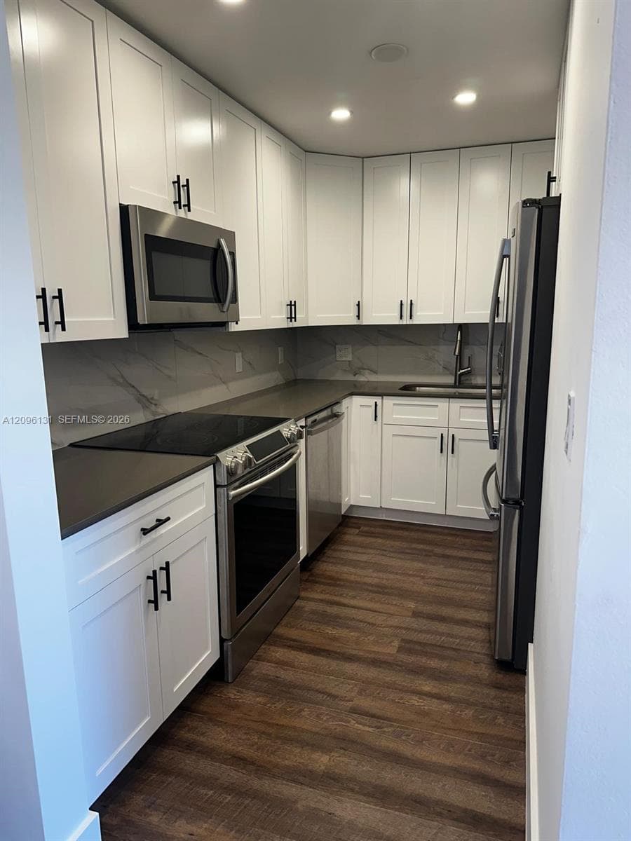 770 CONDO · #303 in North Miami - Photo 3