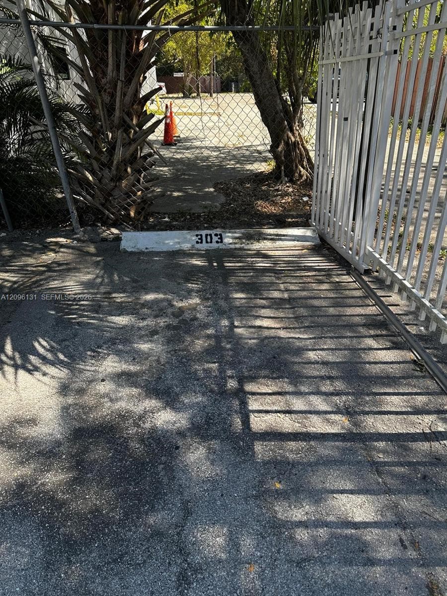 770 CONDO · #303 in North Miami - Photo 18