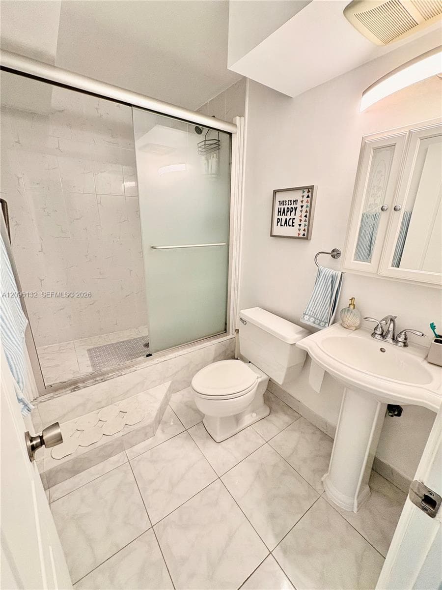 PARKER DORADO CONDO · #814 in Hallandale Beach - Photo 10