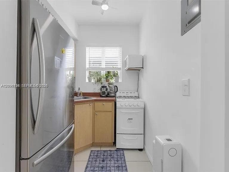 VILA MARA CONDO · #12 in Miami Beach - Photo 4