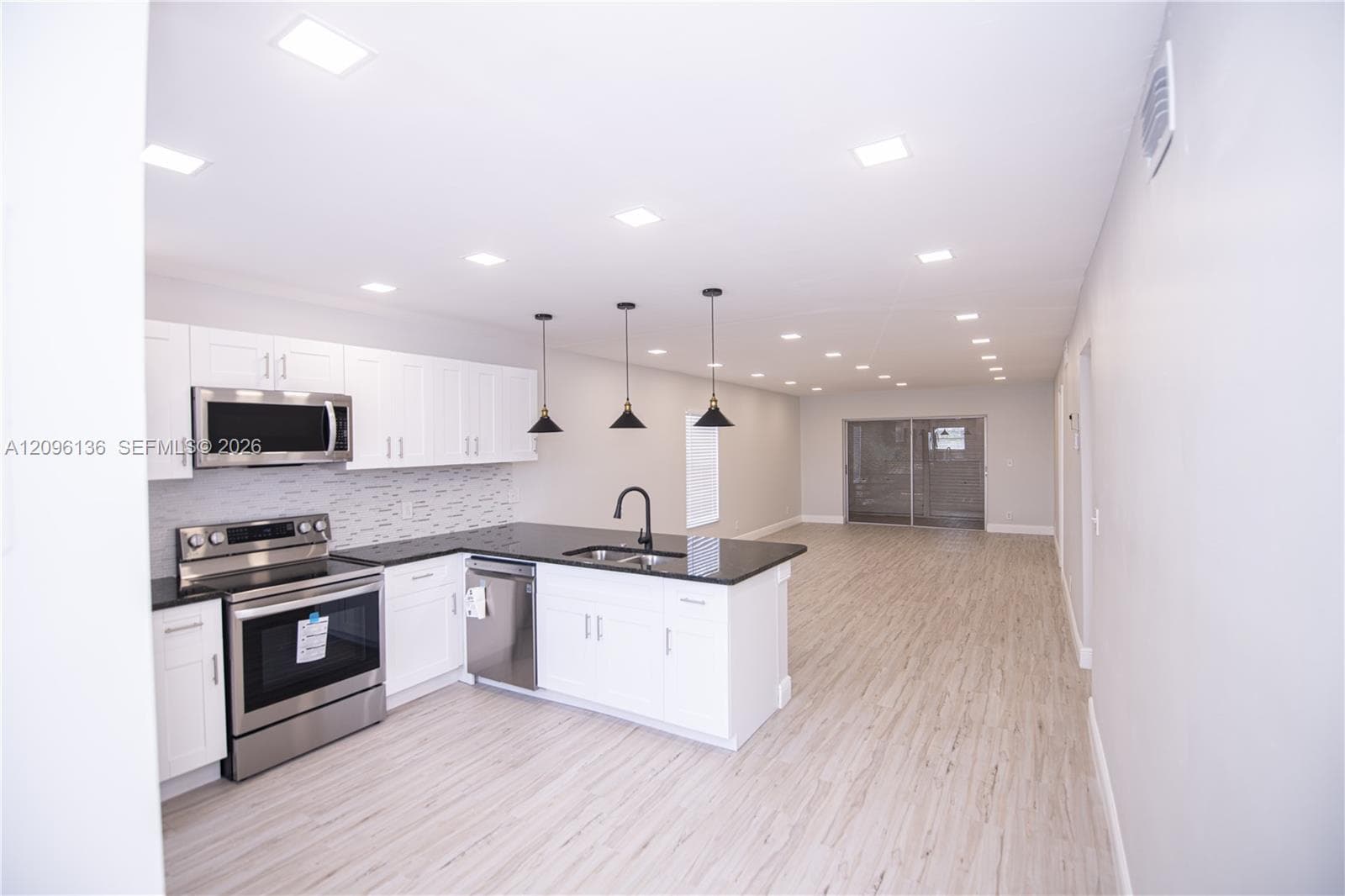 LAGO DEL REY CONDO · #201 in Delray Beach - Photo 2