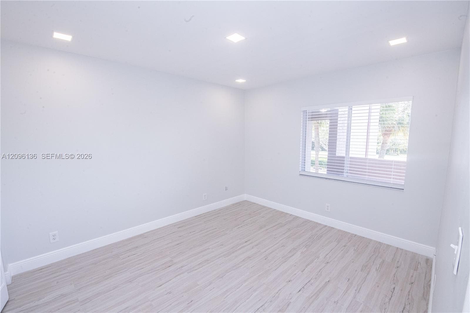 LAGO DEL REY CONDO · #201 in Delray Beach - Photo 6