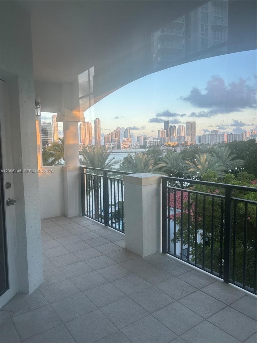 VILLAGE BY THE BAY CONDO · #12511 in Aventura - Photo 11