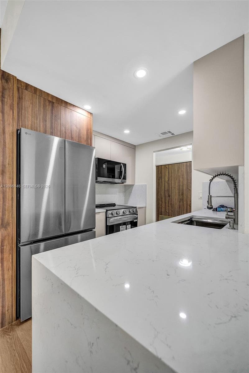 LADO DEL RIO CONDO · #203 in Pompano Beach - Photo 26