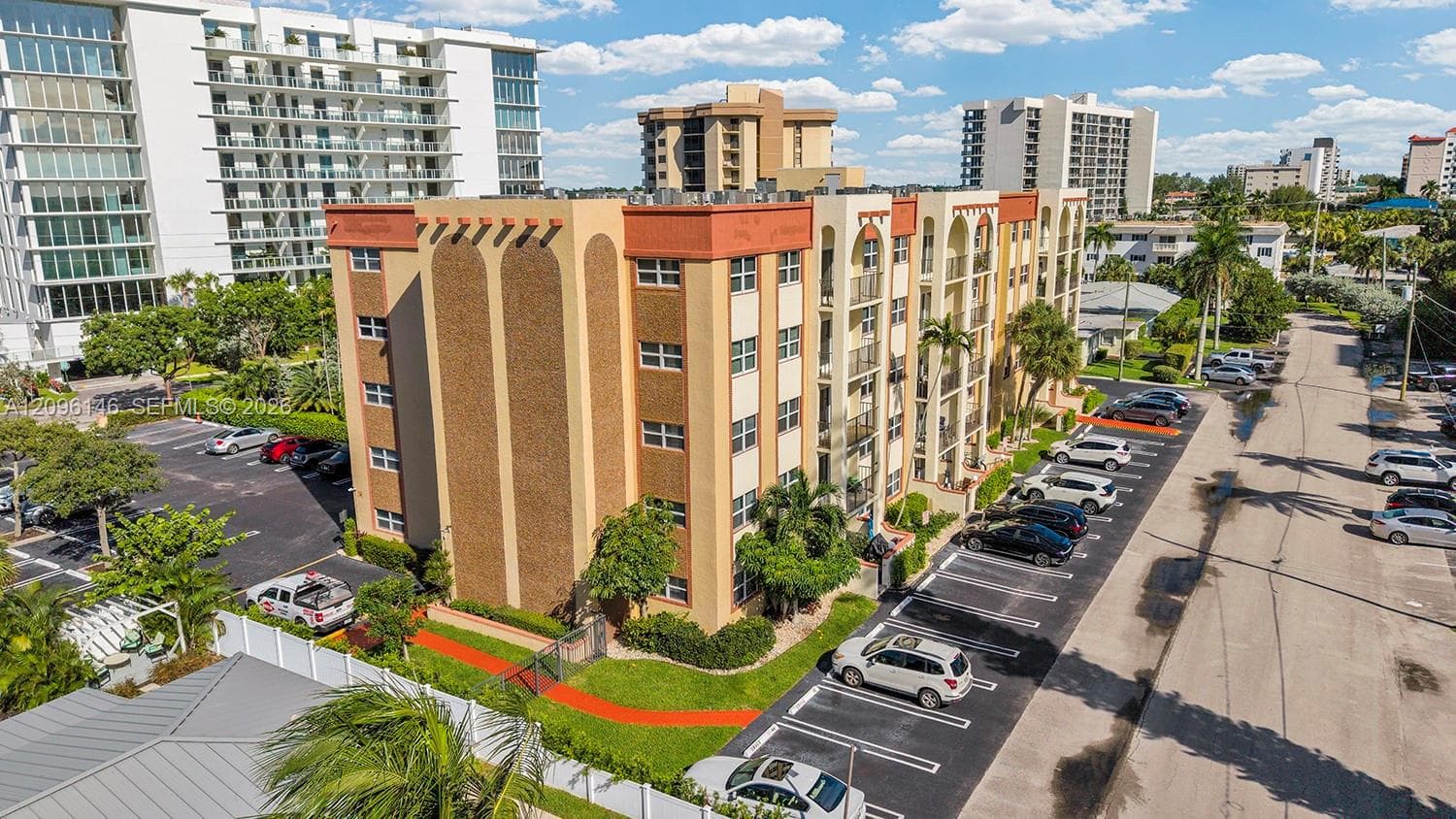 LADO DEL RIO CONDO · #203 in Pompano Beach - Photo 58