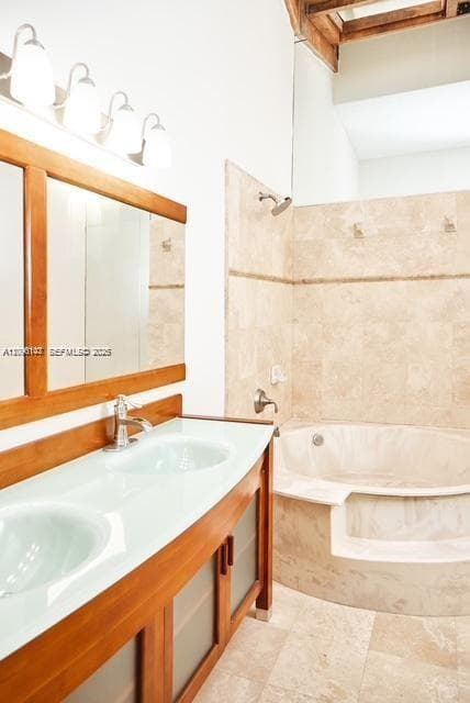 347 Leslie Dr photo 8