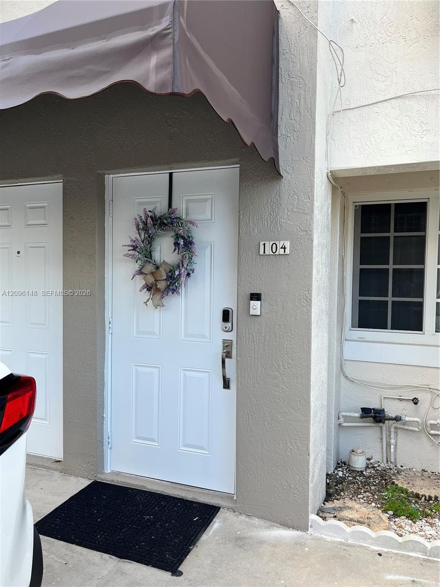 12035 SW 14th St #104 photo 5