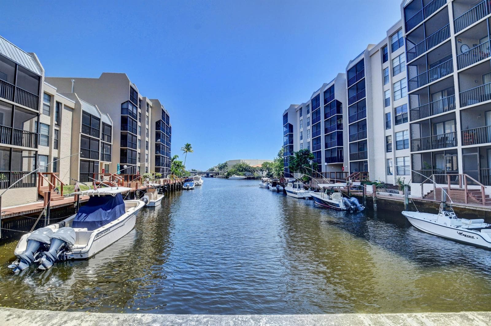 Wide Interior Canal