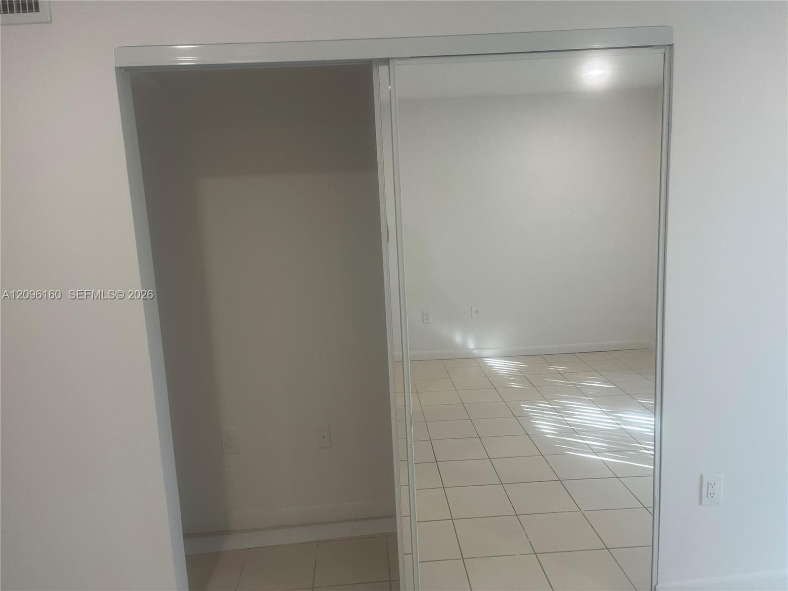2nd bedroom closet