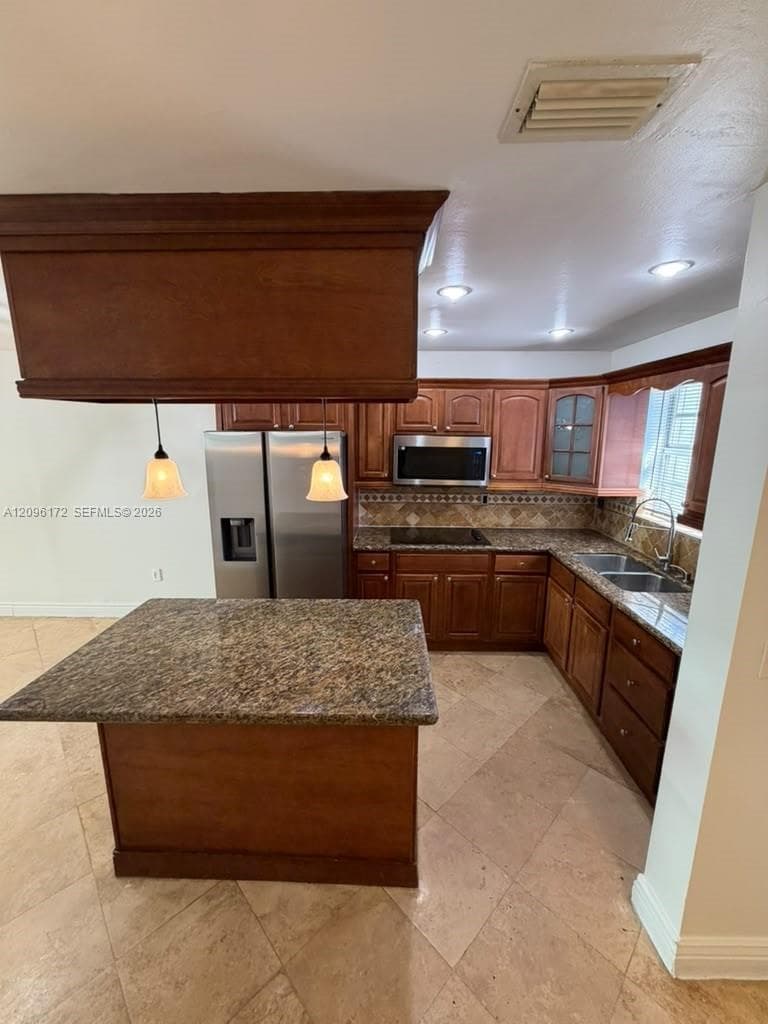 West 74th Street Condo · #105-6 in Hialeah - Photo 6