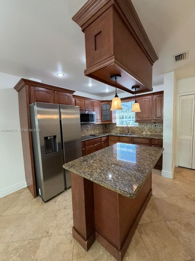 West 74th Street Condo · #105-6 in Hialeah - Photo 7