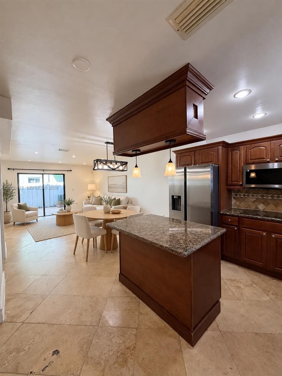 West 74th Street Condo · #105-6 in Hialeah - Photo 5