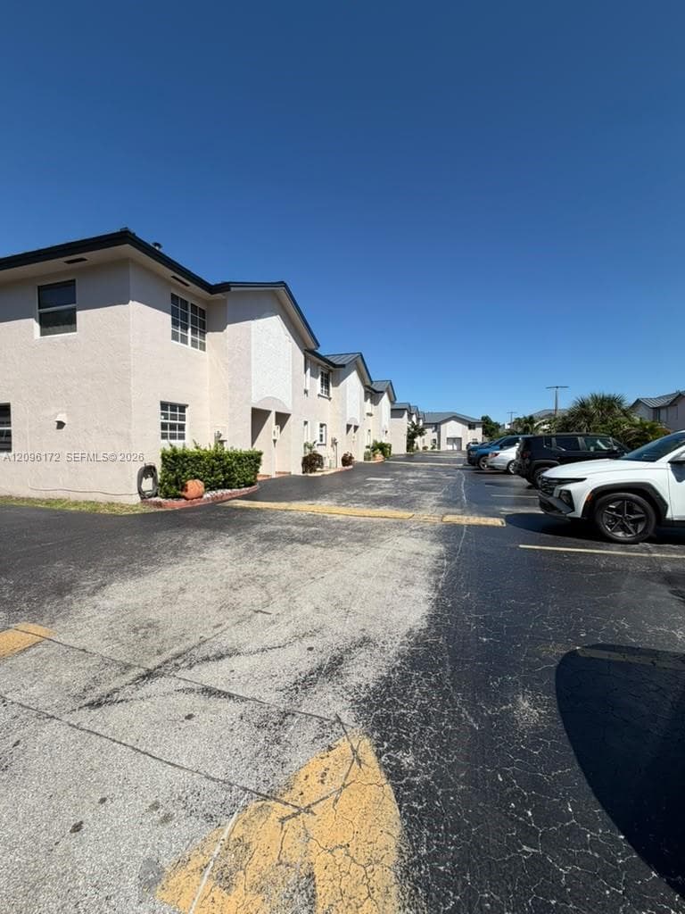 West 74th Street Condo · #105-6 in Hialeah - Photo 18