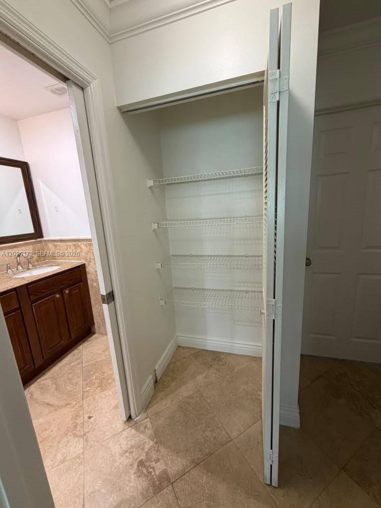 West 74th Street Condo · #105-6 in Hialeah - Photo 37