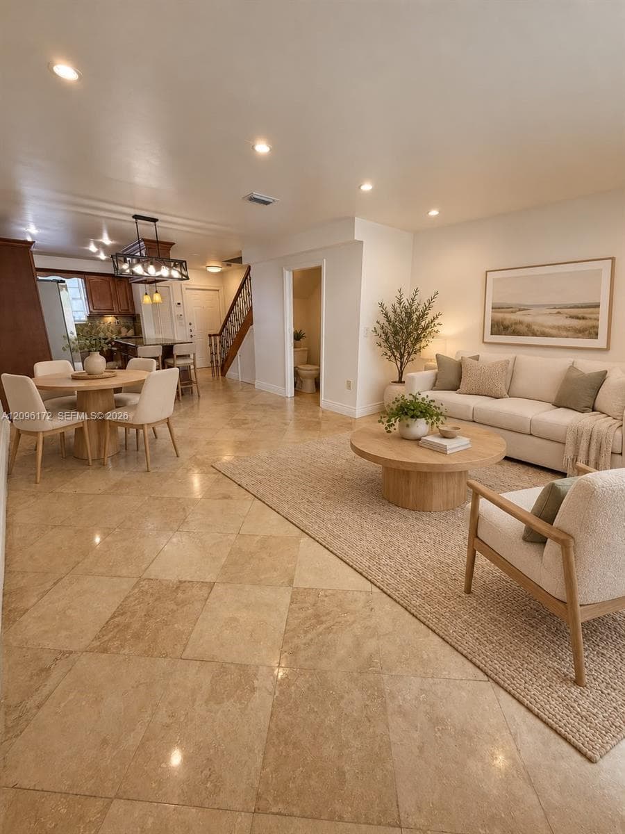 West 74th Street Condo · #105-6 in Hialeah - Photo 4