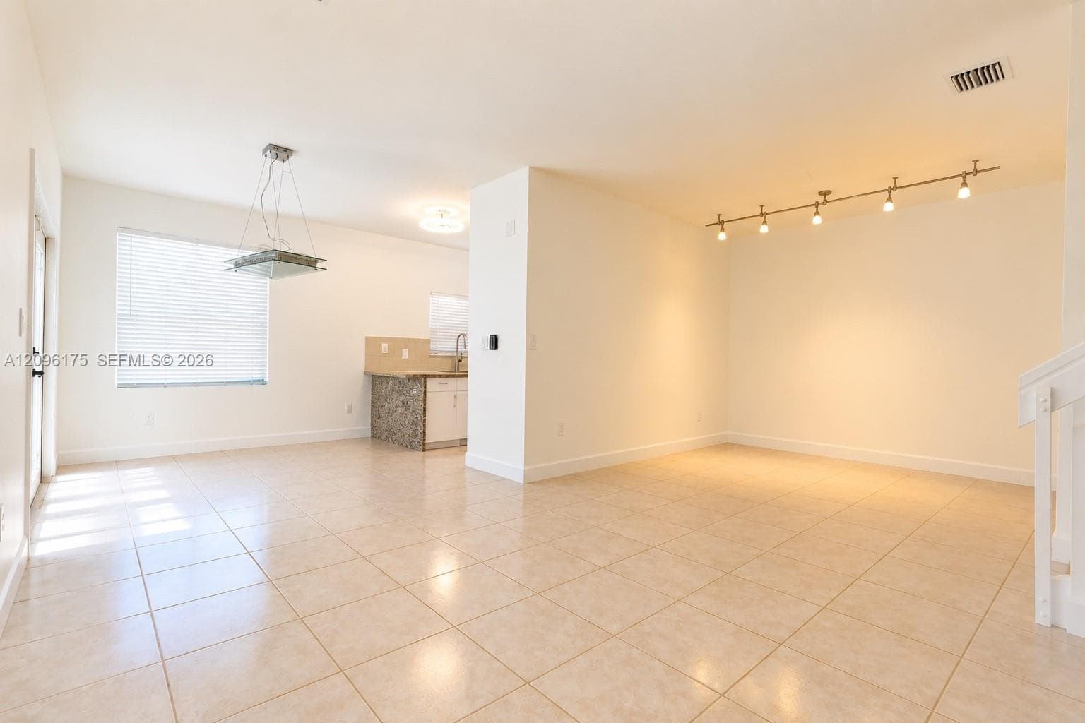 1601 Yellowheart Way photo 6