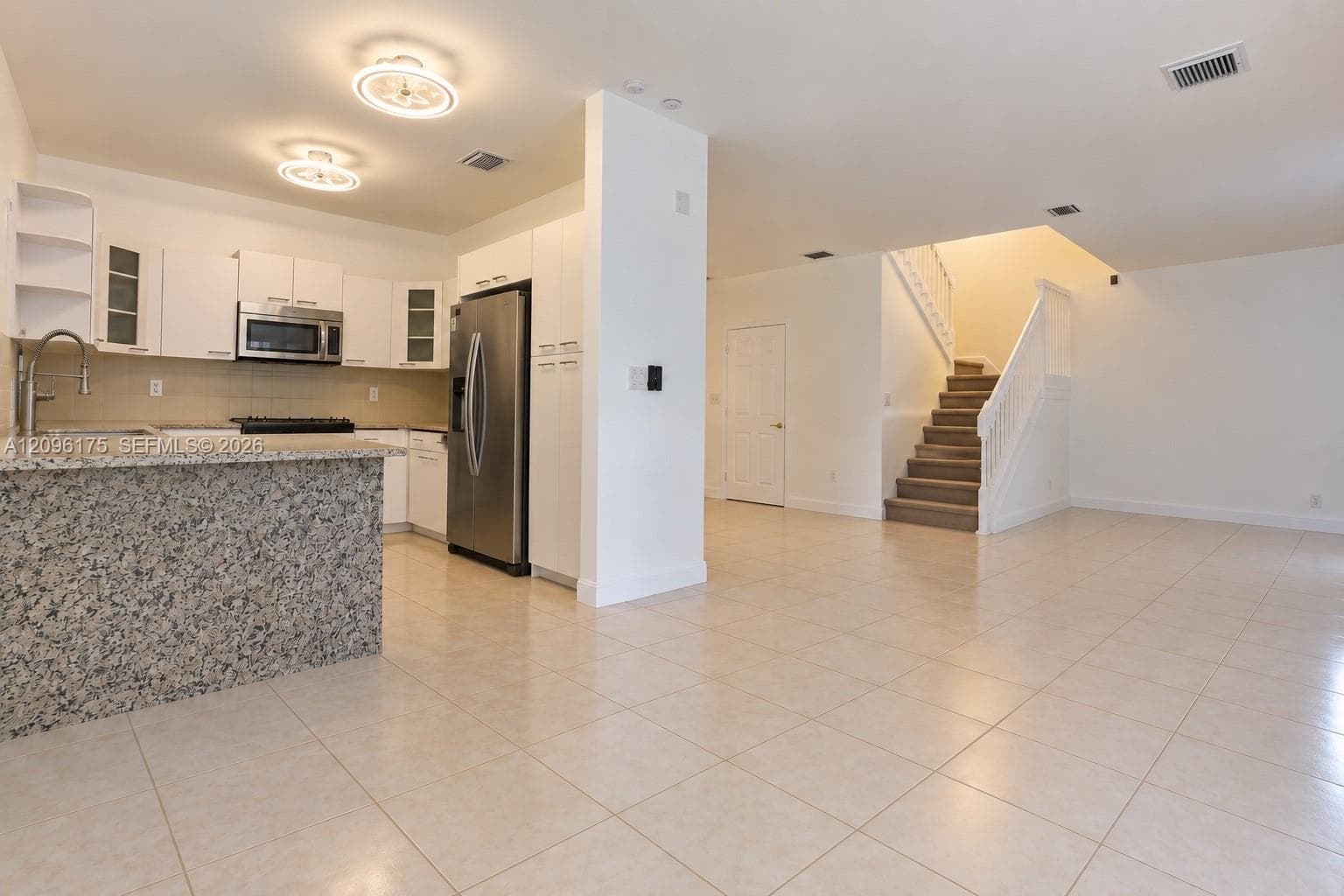 1601 Yellowheart Way photo 10