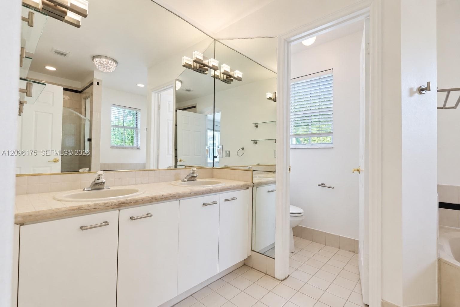 1601 Yellowheart Way photo 15