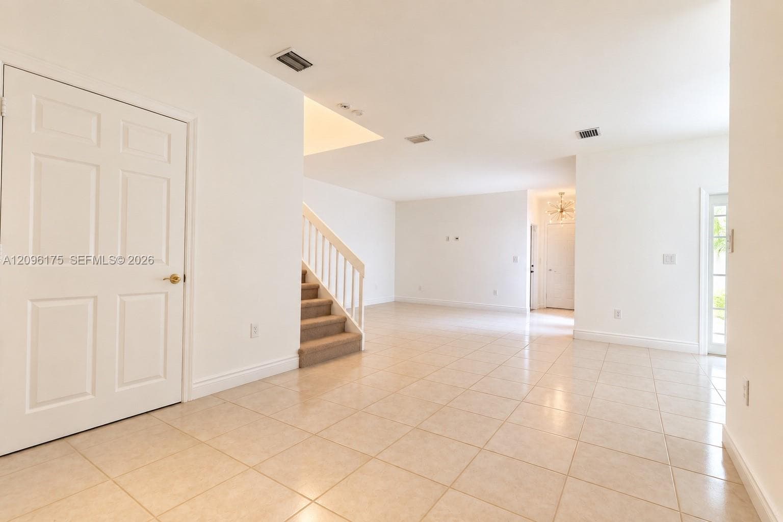 1601 Yellowheart Way photo 8