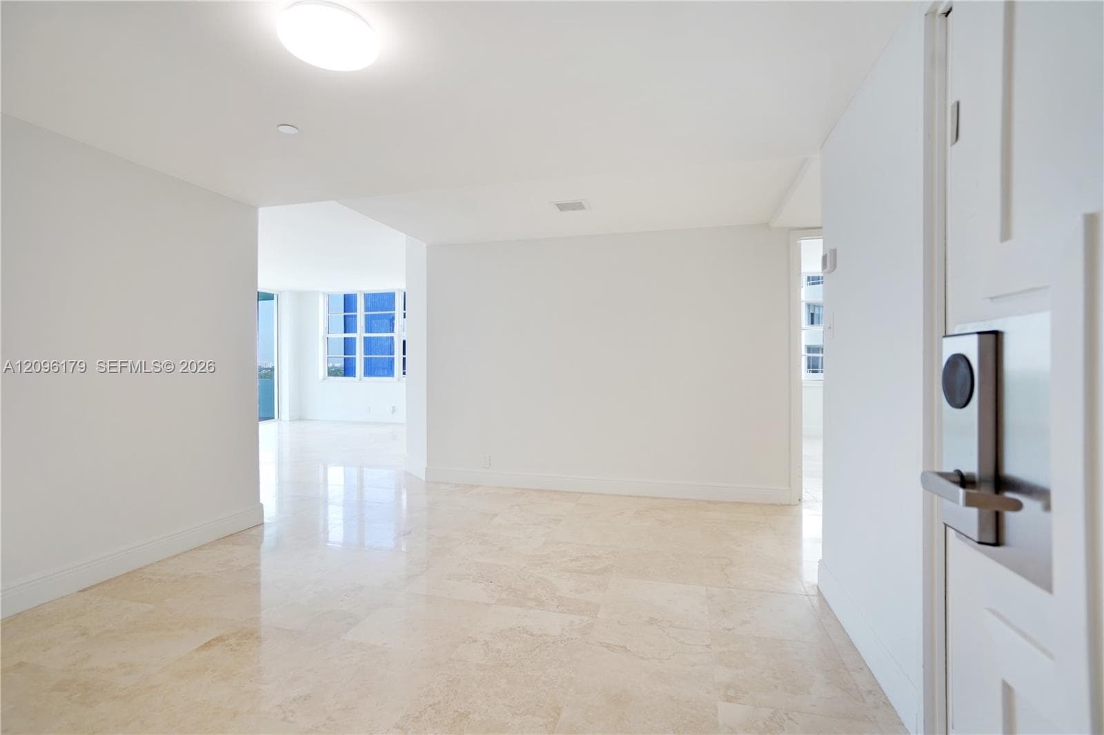AMD PL OF FIRST OCEAN FRO · #14C in Miami Beach - Photo 9