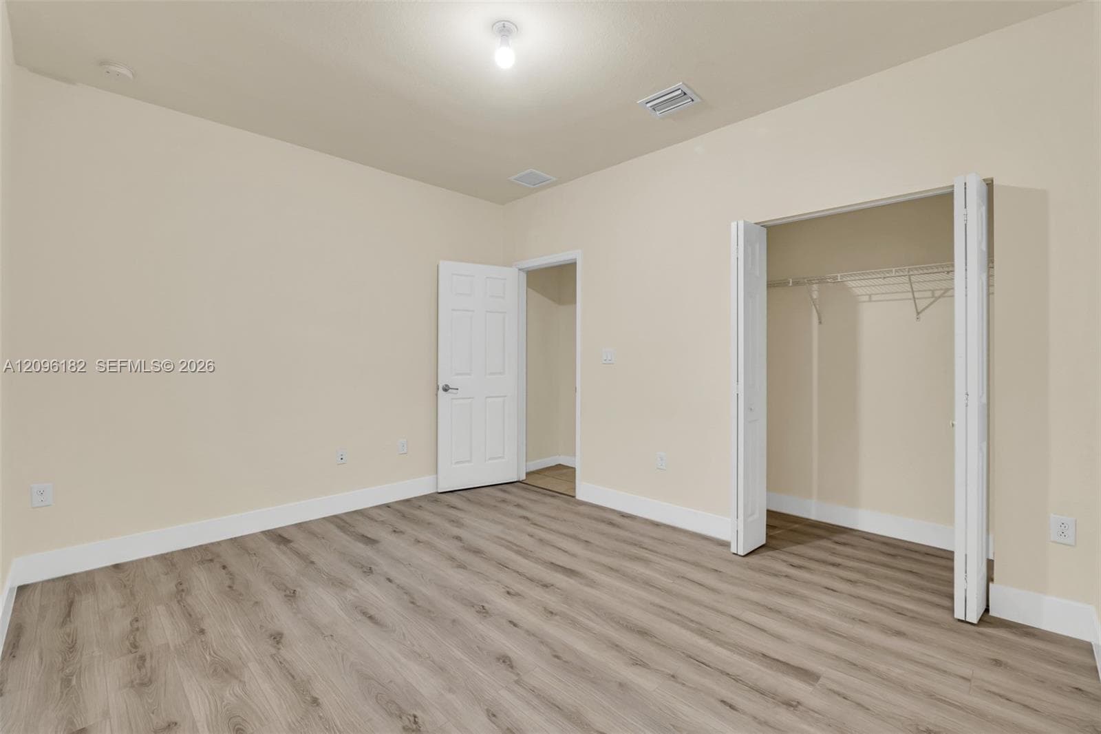 241 SE 35th Ave photo 46