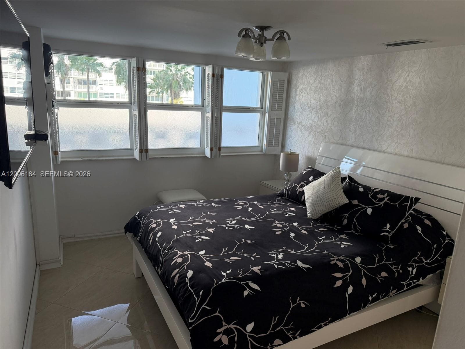 EVERGLADES HOUSE CONDO · #309 in Fort Lauderdale - Photo 12