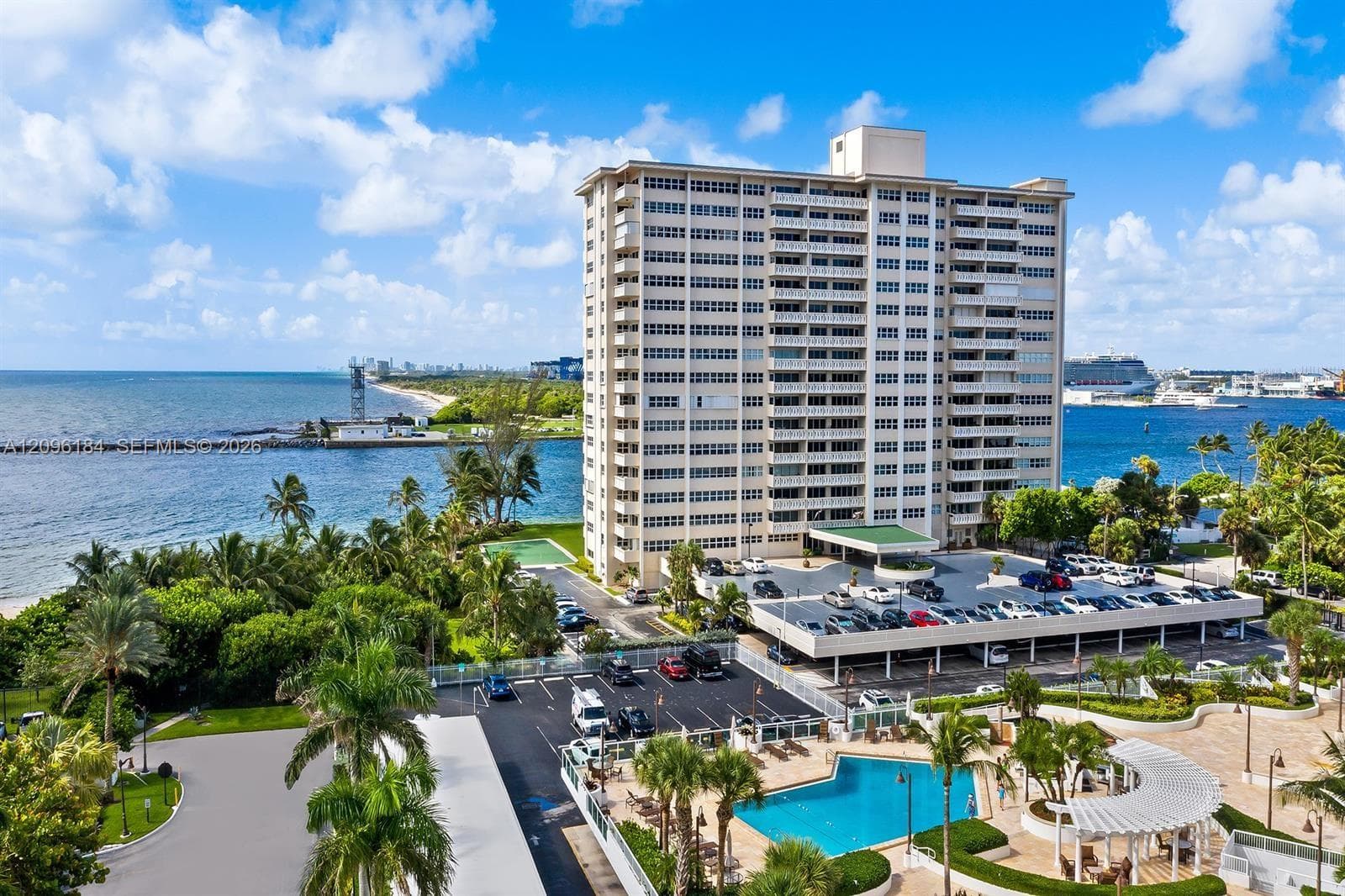 EVERGLADES HOUSE CONDO · #309 in Fort Lauderdale - Photo 3