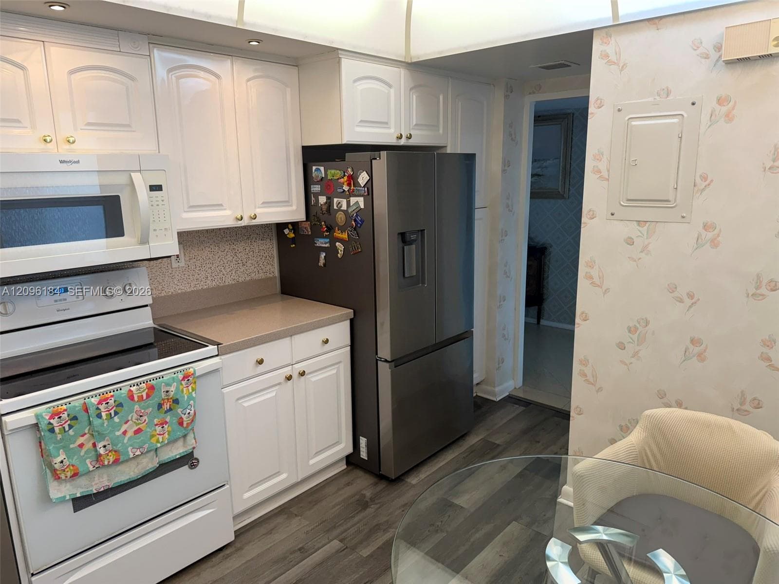 EVERGLADES HOUSE CONDO · #309 in Fort Lauderdale - Photo 8