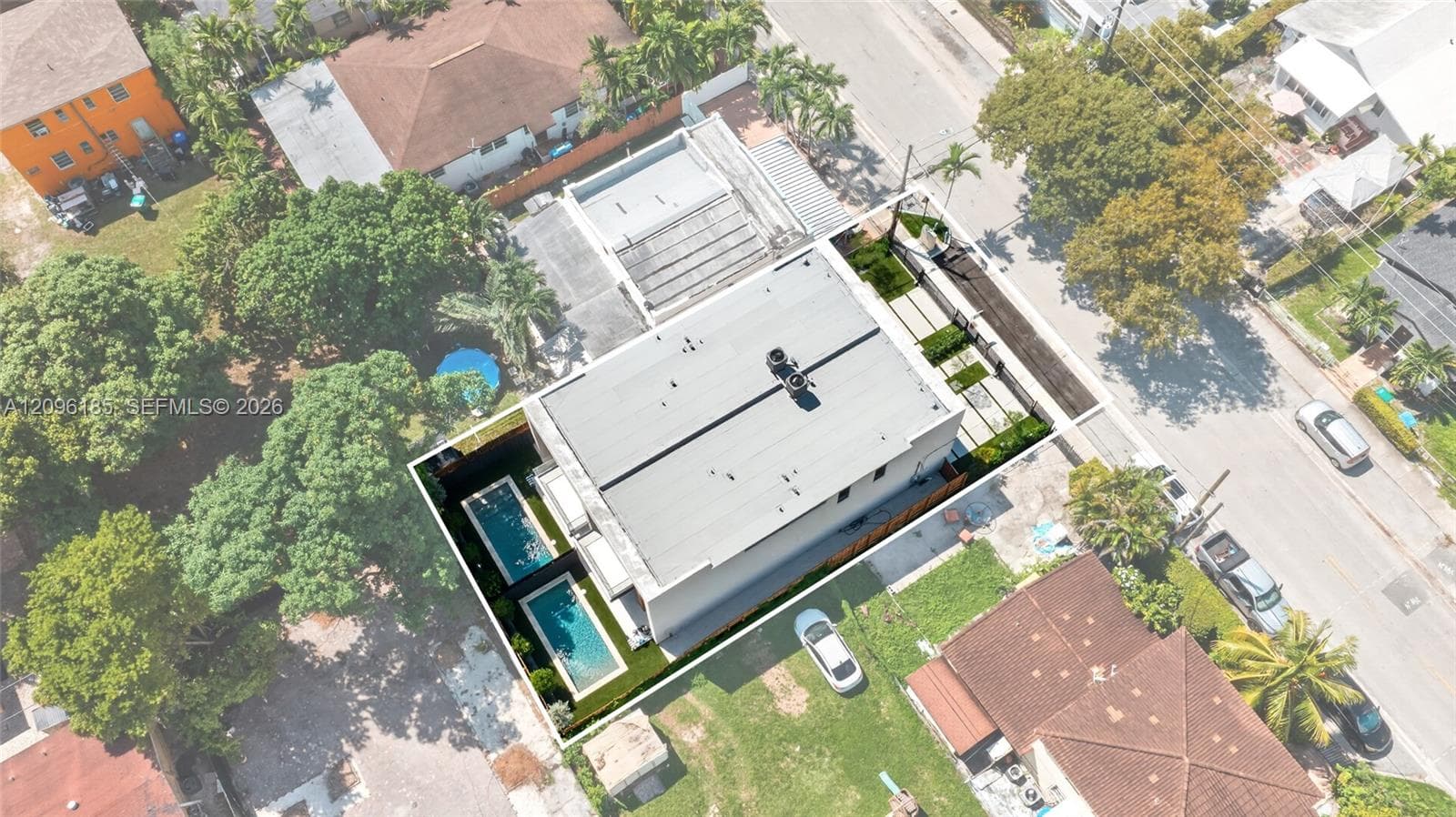 925 SW 10th Ave photo 34