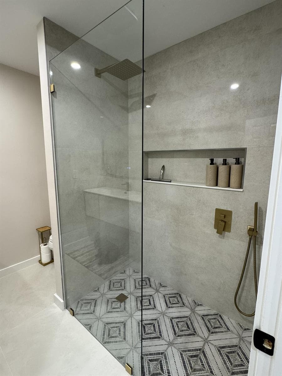 Bathroom1