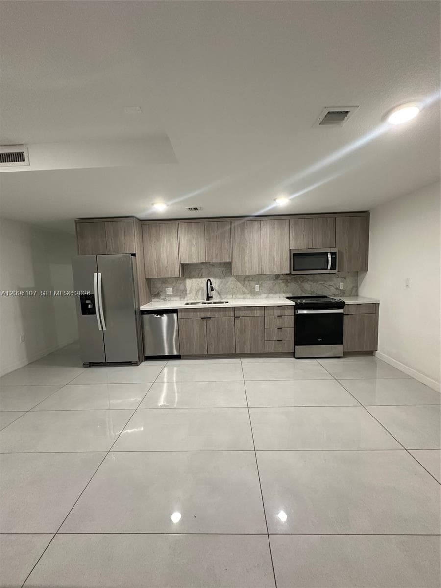 26124 SW 145th Ct #26124 photo 5
